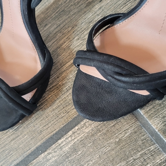 Gianni Bini Black Strappy Ankle Tie Heels / Size 6 - Picture 5 of 7